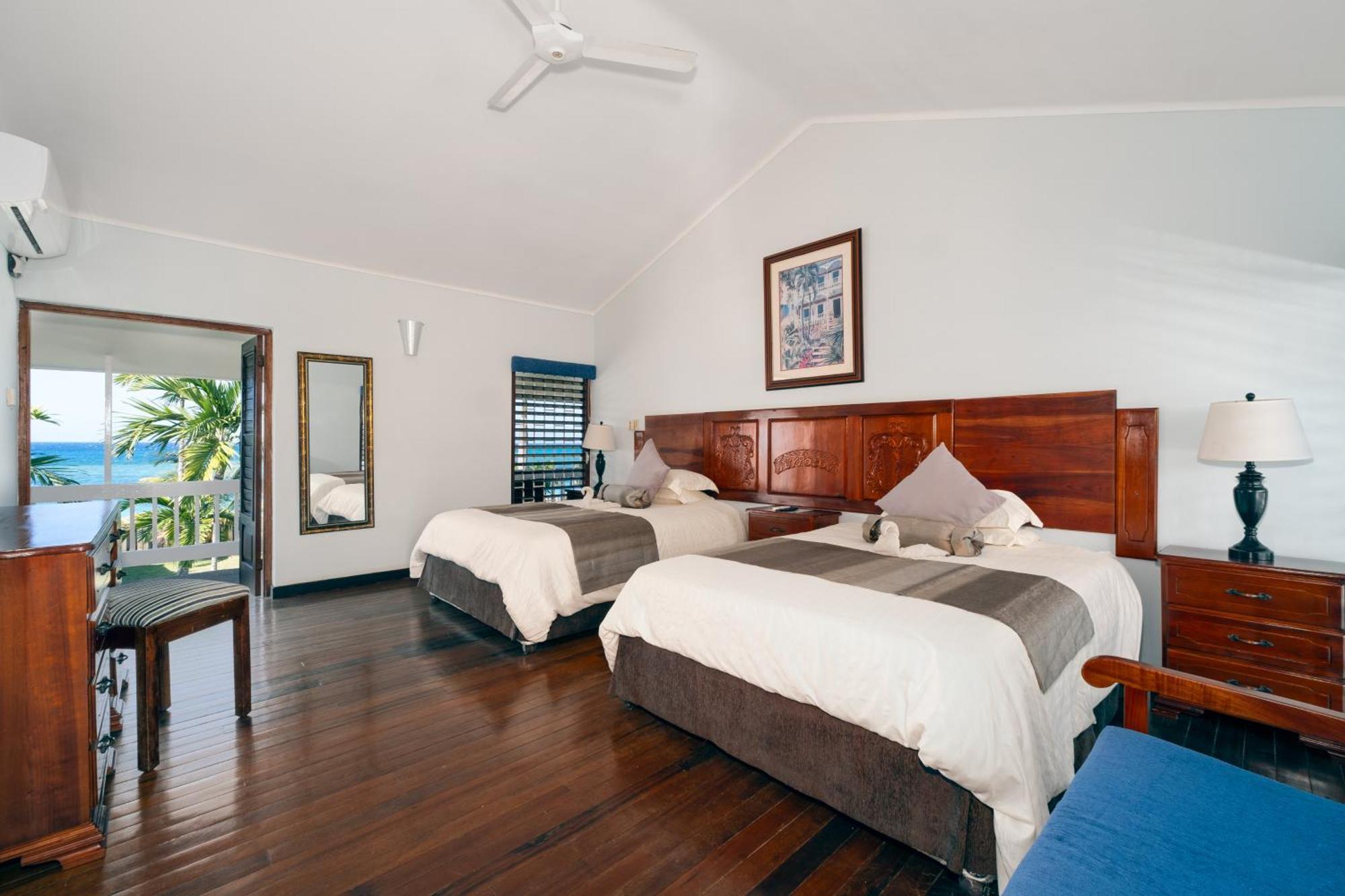 Villa Turrasann Runaway Bay Luaran gambar